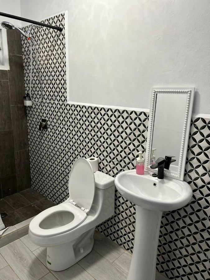 Athena Garden Hotell Tela Eksteriør bilde